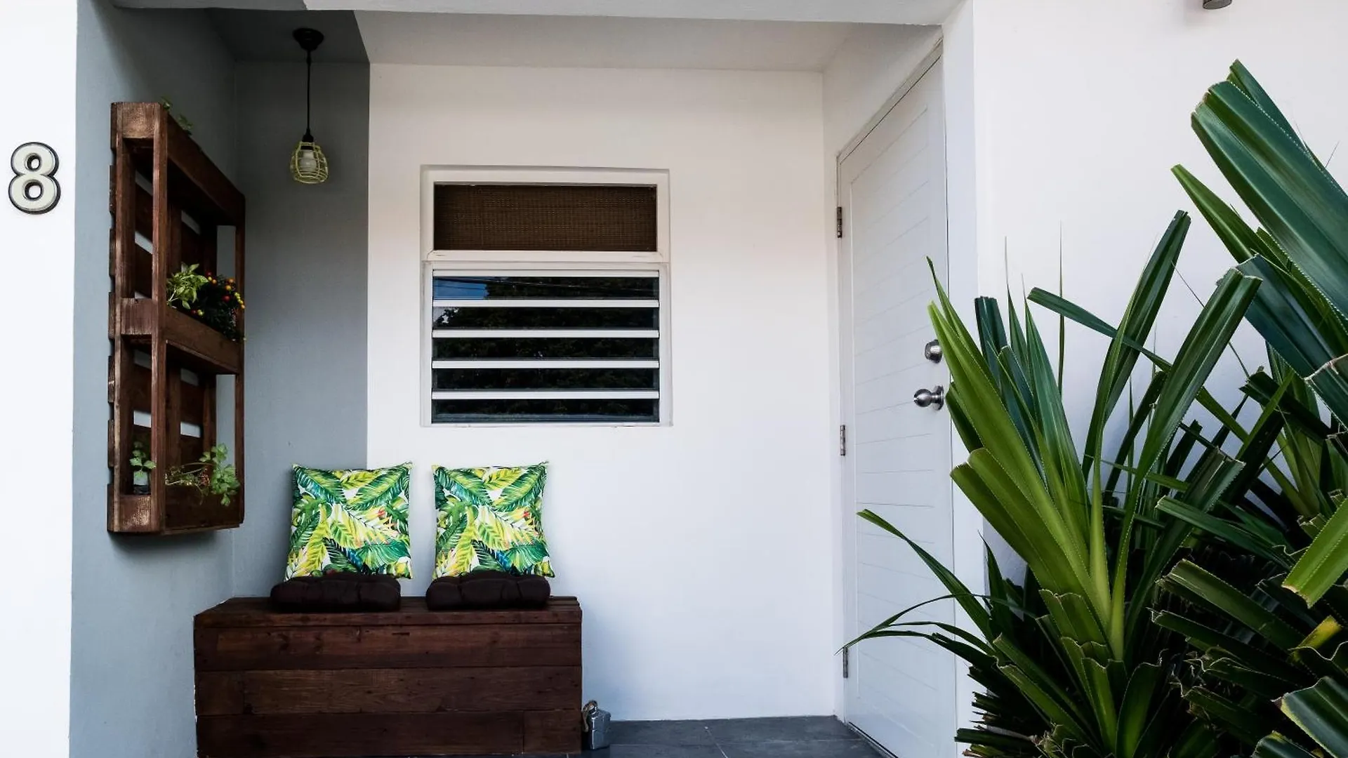 Stylish Apartment Near The Beach Willemstad Curaçao